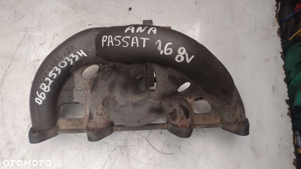 VW passat B5 AUDI A4 1,6 8V kolektor wydechowy 068253033H - 1