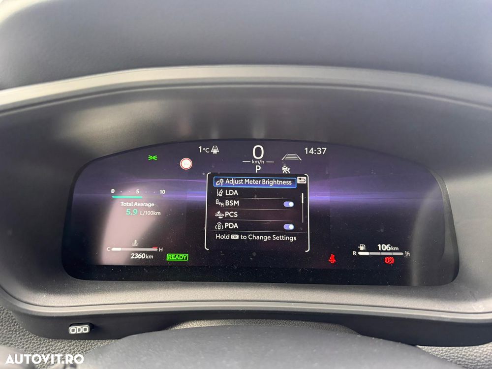 Toyota Corolla Cross - 27