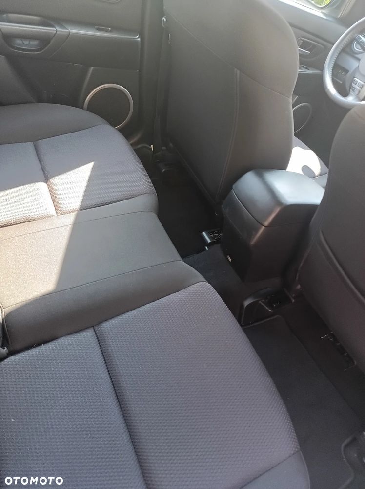 Mazda 3 1.6 Exclusive - 4