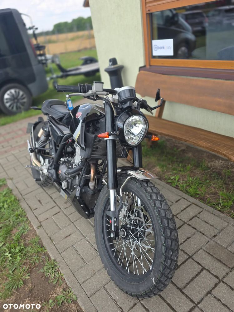 Mondial HPS 125 - 3