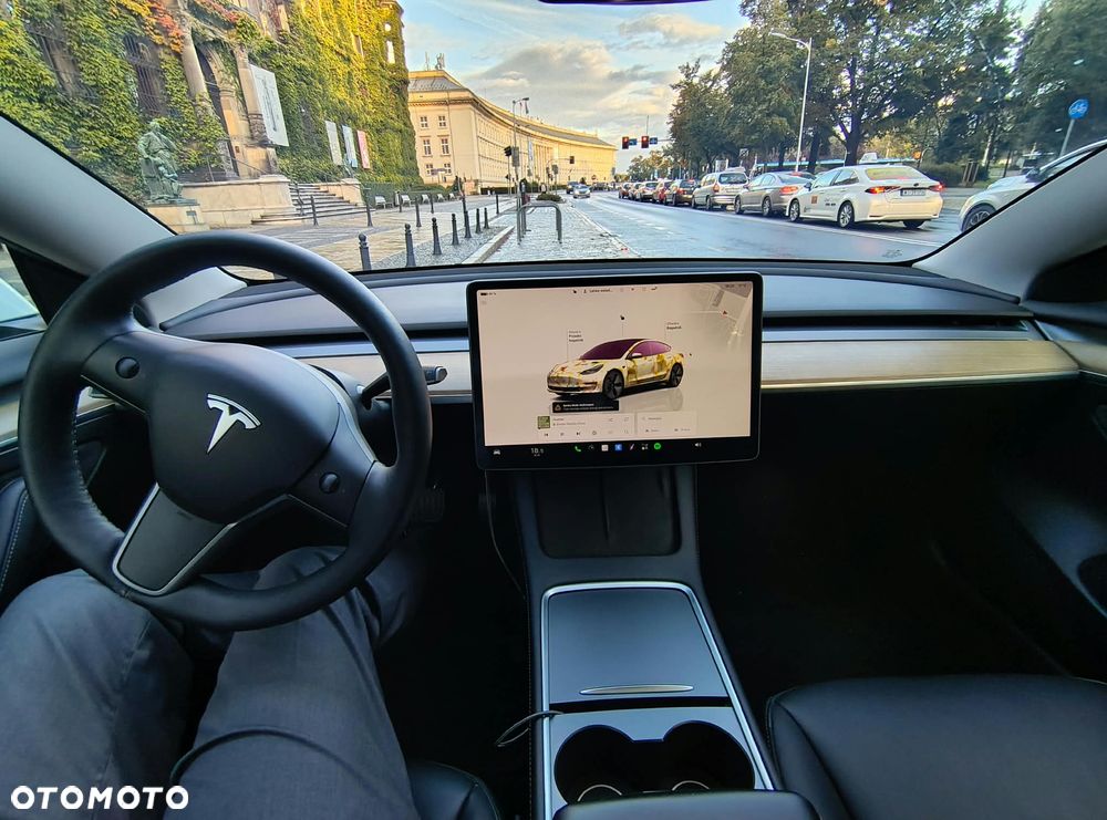 Tesla Model 3 - 15