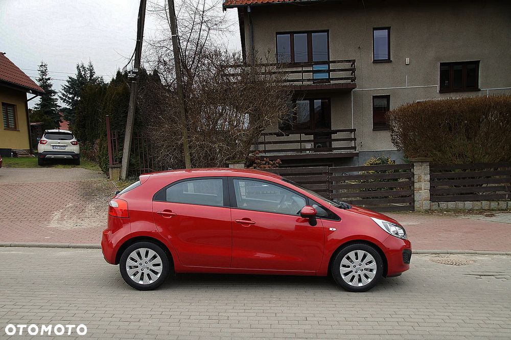 Kia Rio 1.2 Business Line - 8