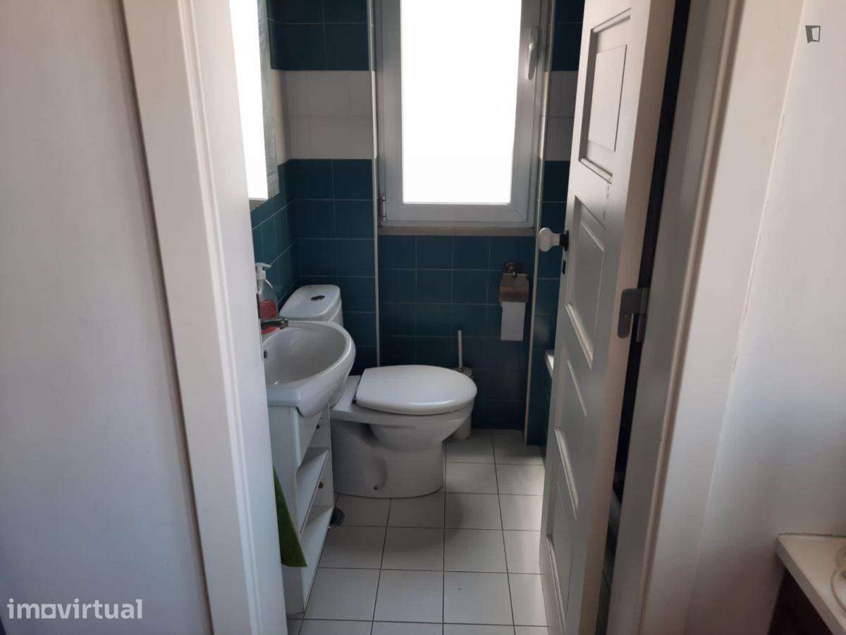 Quarto - localizado em Alvalade Lisbon - Grande imagem: 3/17