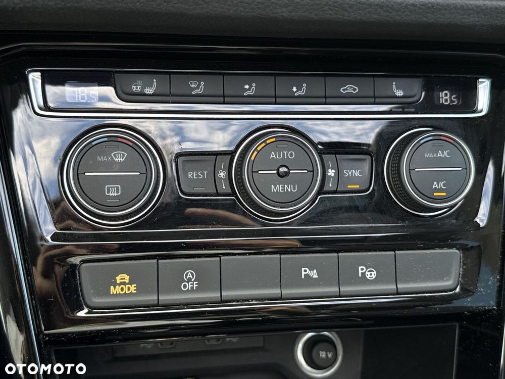 Volkswagen Touran 1.5 TSI EVO Highline DSG - 23