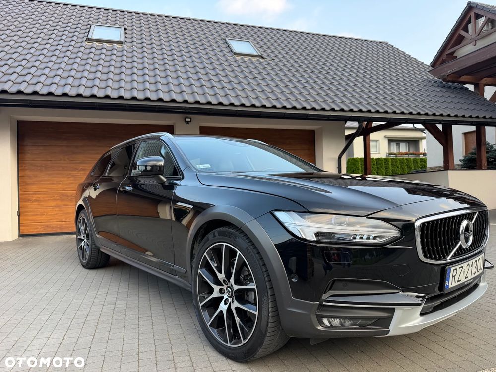 Volvo V90 Cross Country - 8