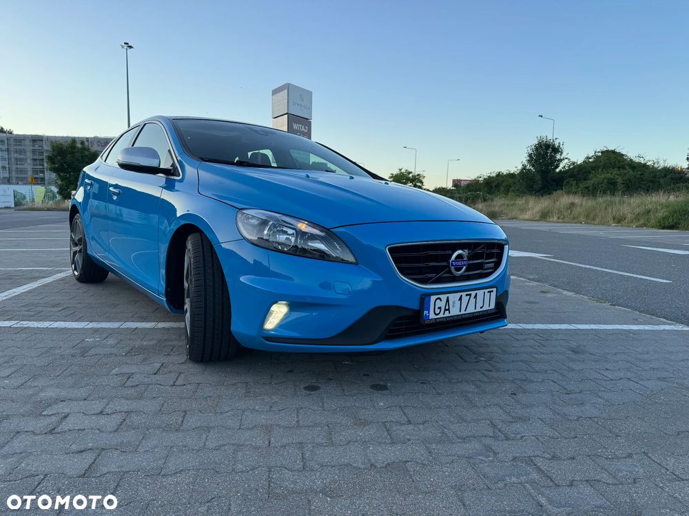 Volvo V40 D4 Drive-E R-Design Momentum - 2