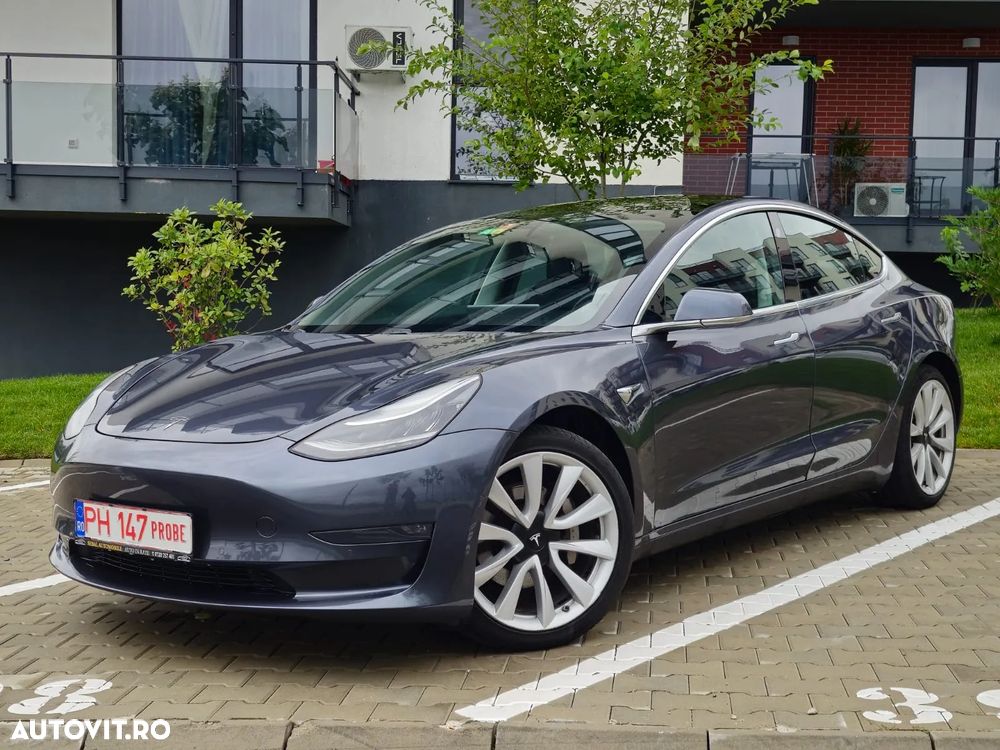 Tesla Model 3 AWD Dual Motor - 1