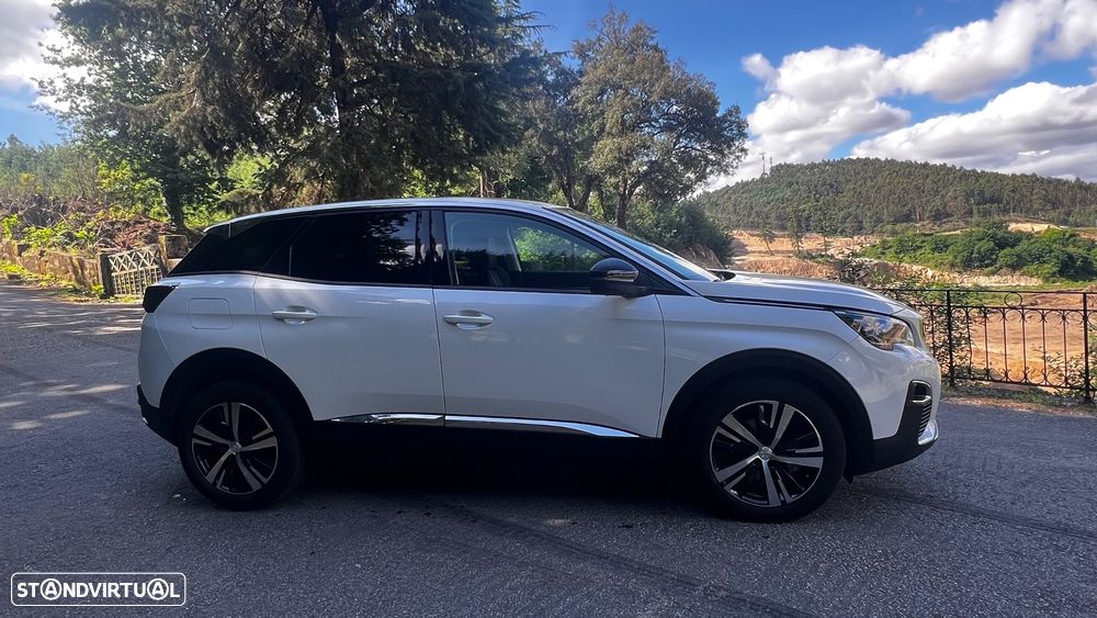 Peugeot 3008 PureTech 130 Stop & Start GPF Allure Pack - 6