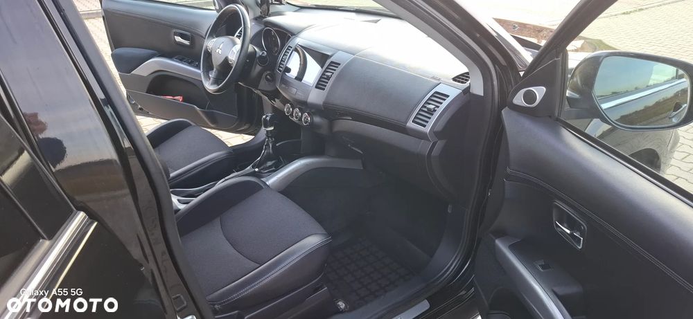 Mitsubishi Outlander 2.2 DID Intense EU5 - 7