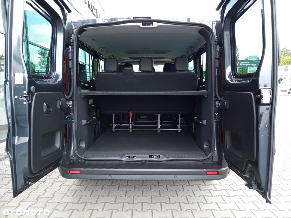 Renault Trafic - 17