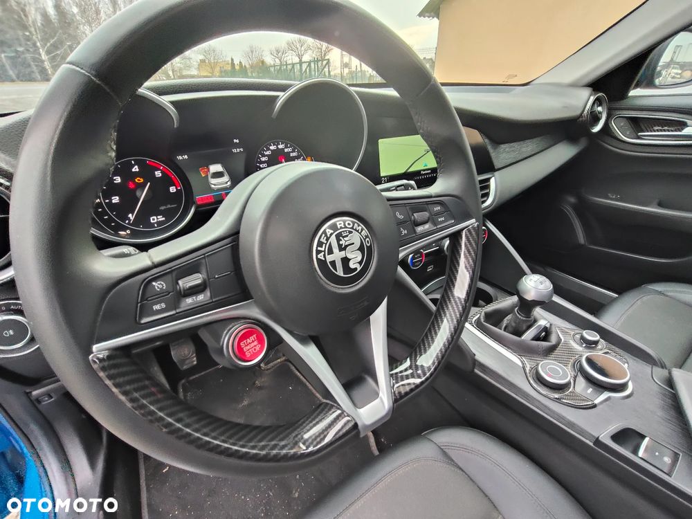 Alfa Romeo Giulia 2.2 D Turbo Super - 16