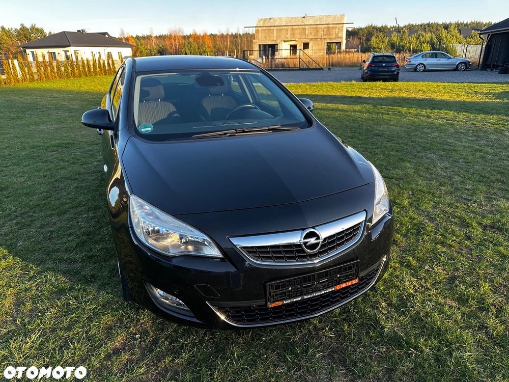 Opel Astra 1.4 Turbo Color Edition - 30