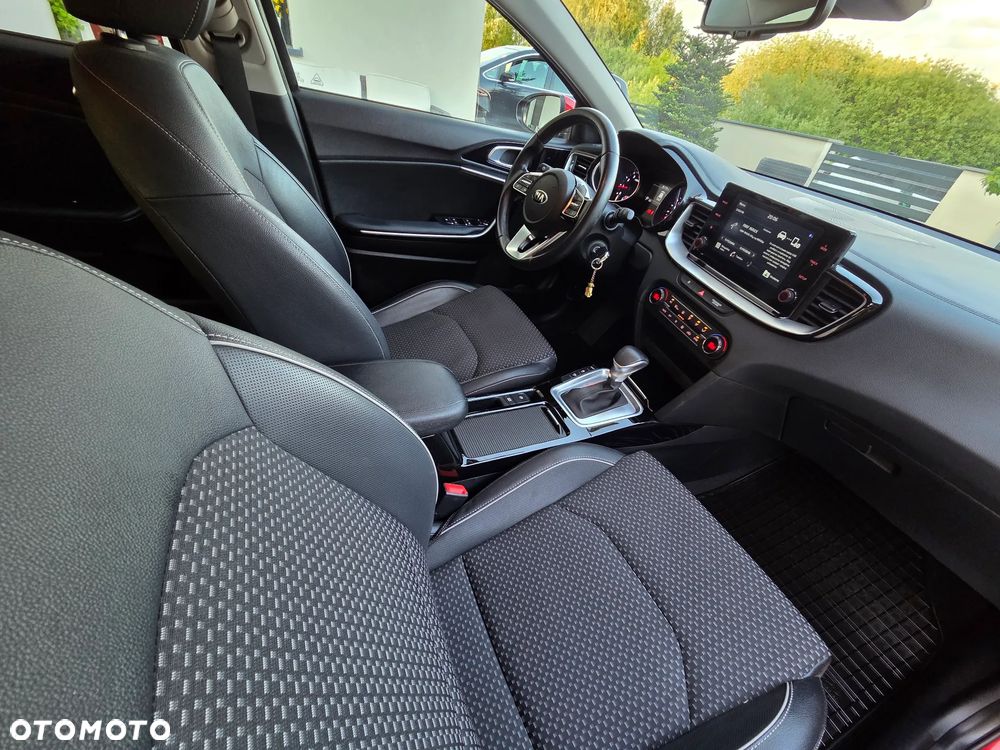 Kia XCeed 1.6 T-GDI L Business Line DCT - 15