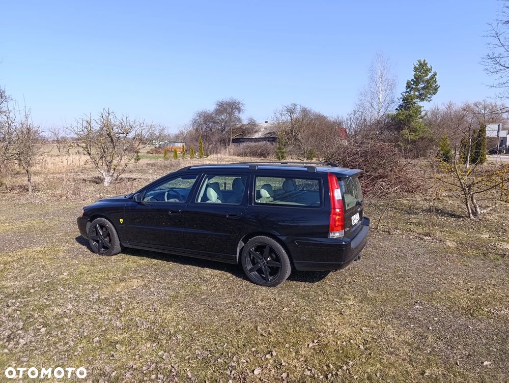 Volvo V70 2.5 T Momentum - 12