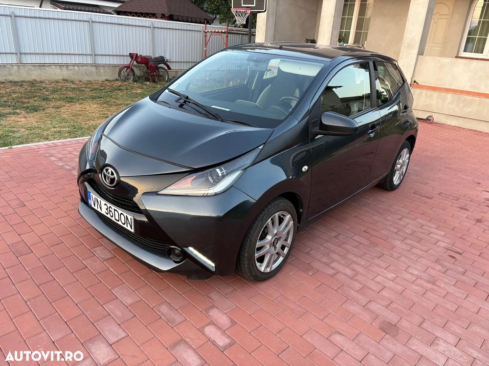 Toyota Aygo 1.0 X - play - 1