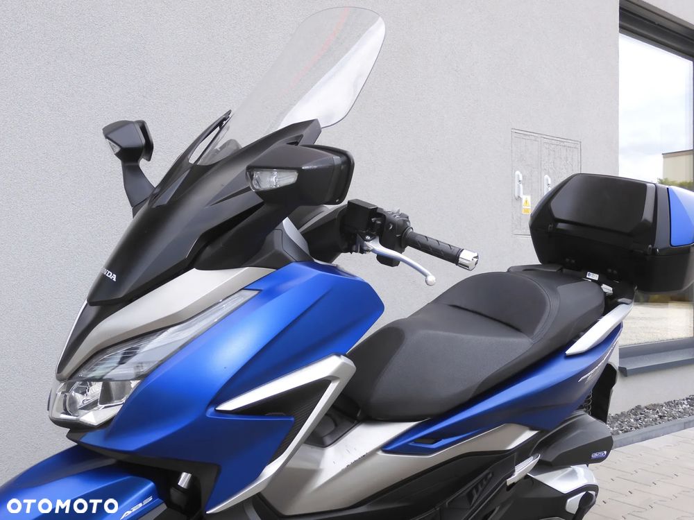 Honda NSS - 19
