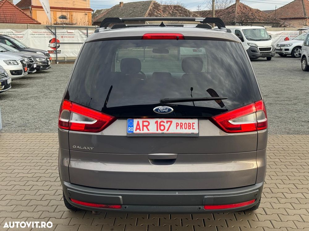 Ford Galaxy 2.0 TDCi Ghia - 7