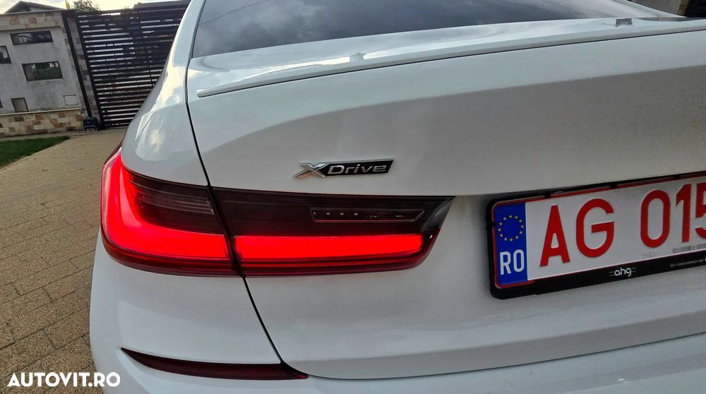 BMW Seria 3 320d xDrive Aut. M Sport - 12
