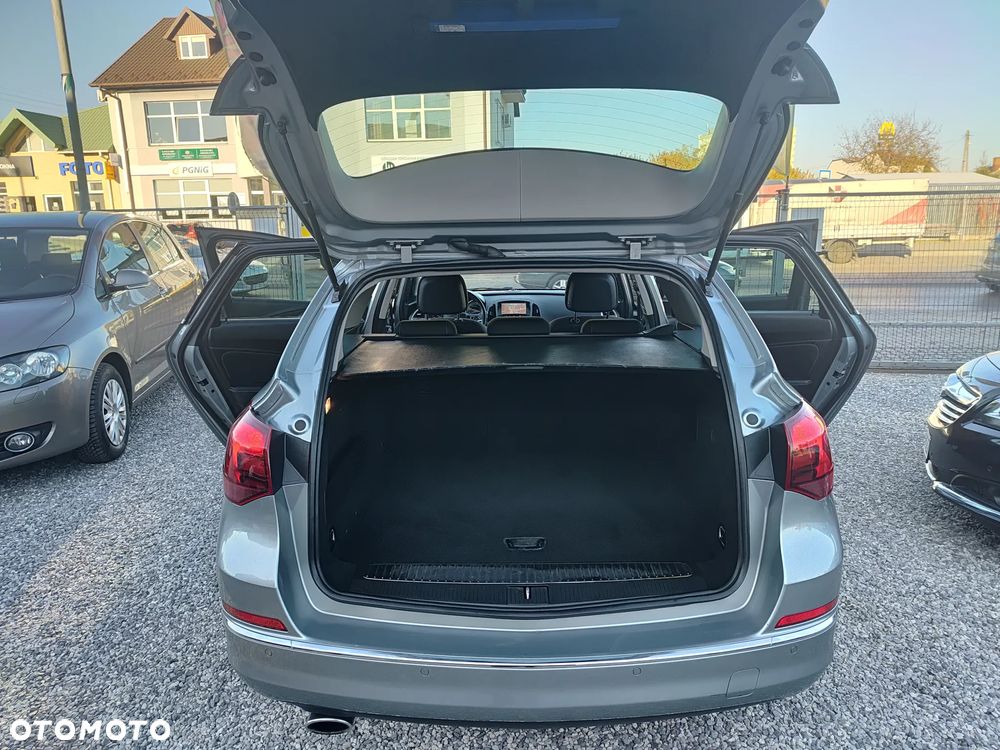 Opel Astra 2.0 CDTI DPF Innovation - 17