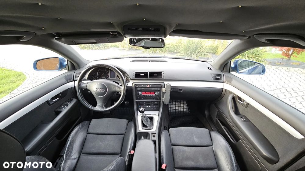 Audi A4 Avant 2.4 - 10