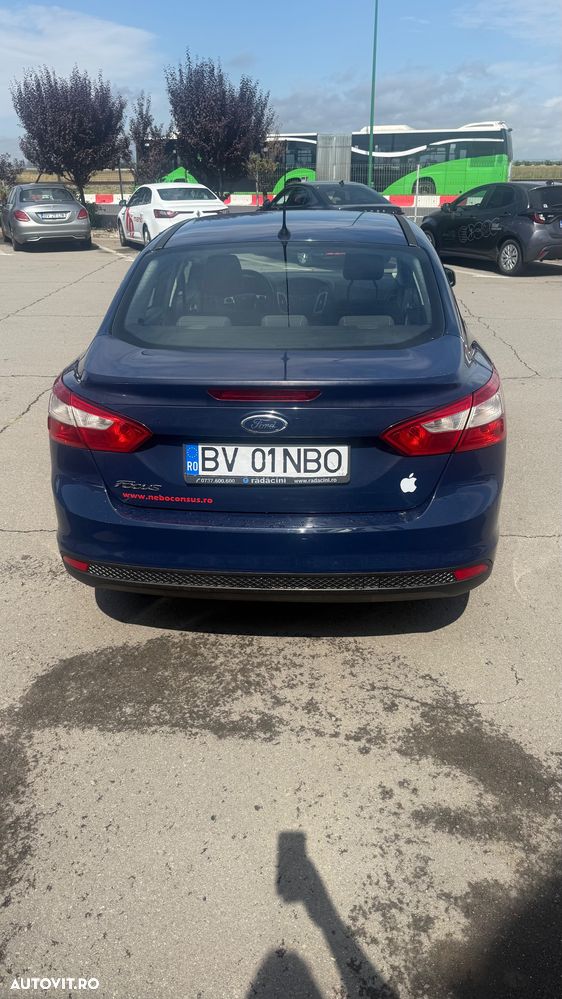 Ford Focus 1.6 TDCi DPF Ambiente - 4
