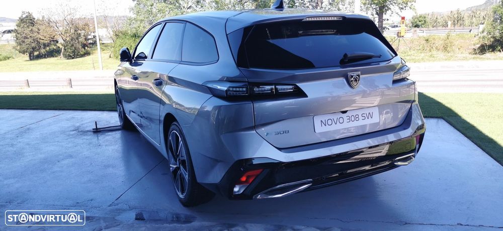 Peugeot e-308 SW 54 kWh Allure - 3