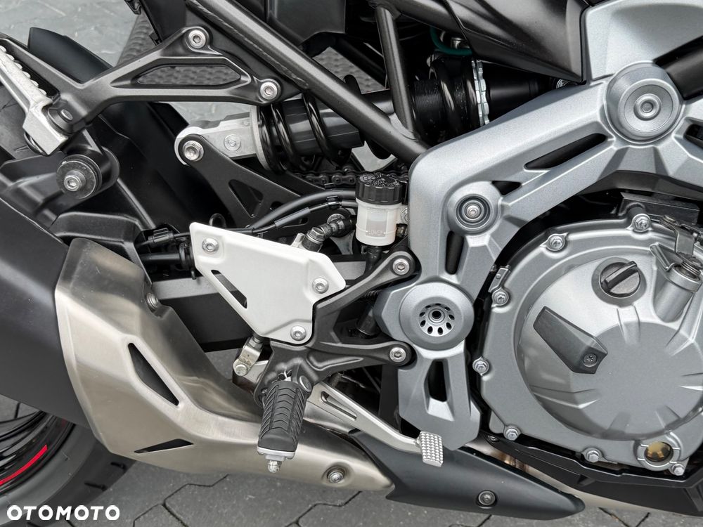 Kawasaki Z 900 - 14