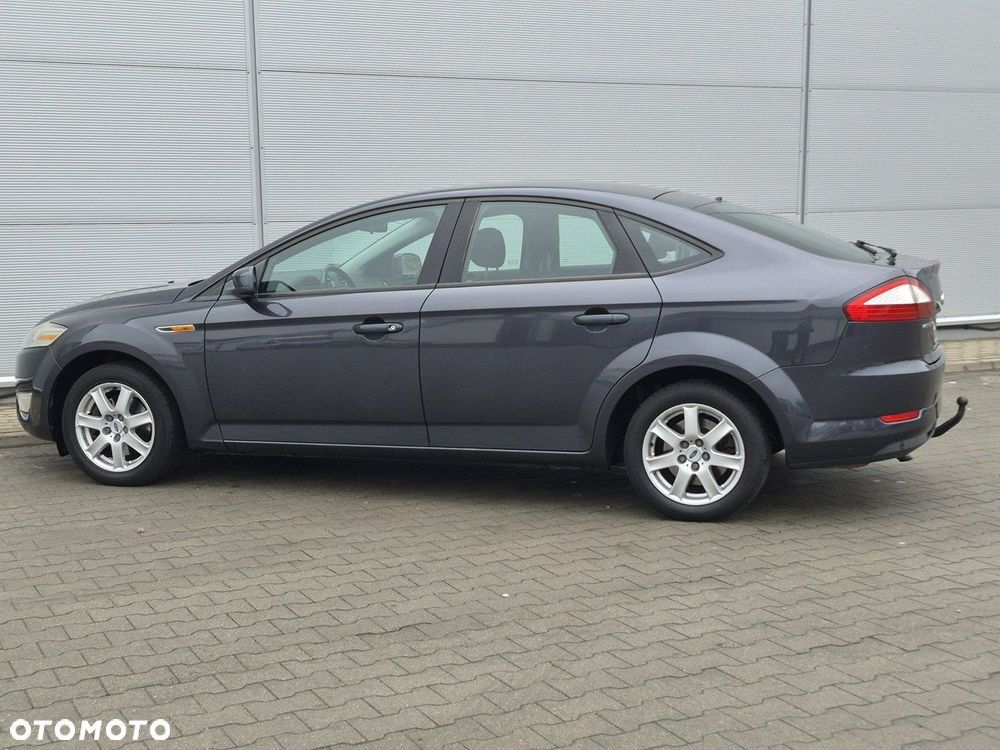 Ford Mondeo - 8