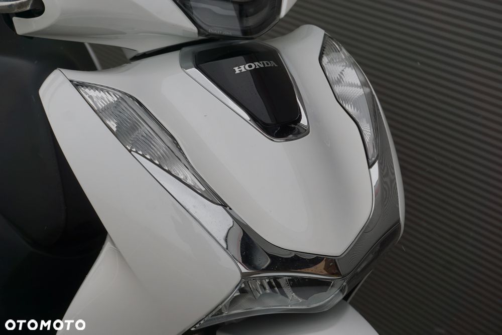 Honda SH - 9