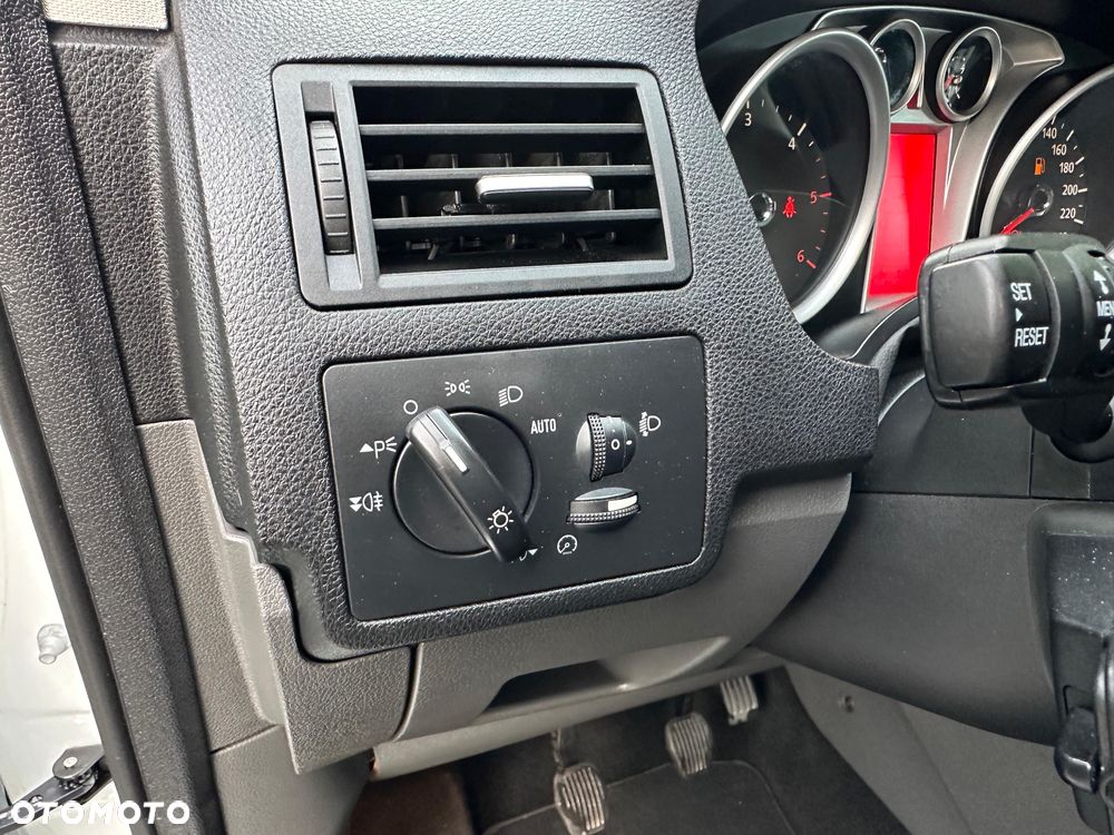 Ford Kuga - 29