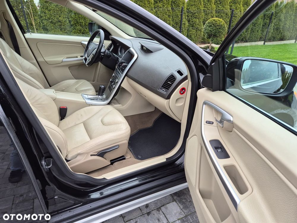 Volvo XC 60 - 6