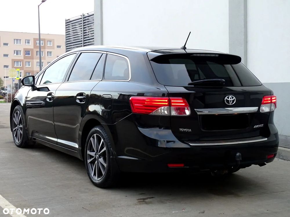 Toyota Avensis 2.0 D-4D - 8