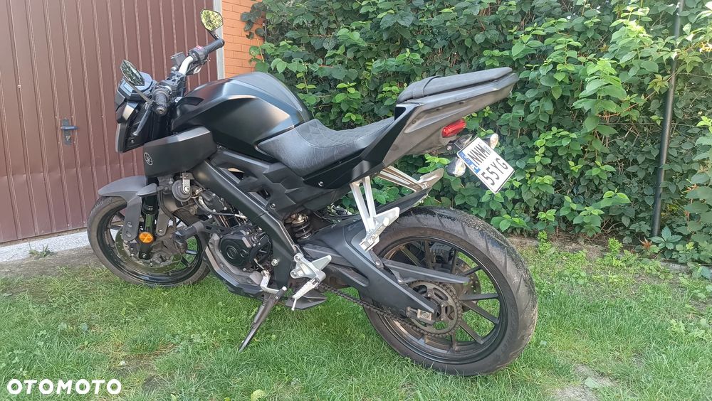 Yamaha MT - 4