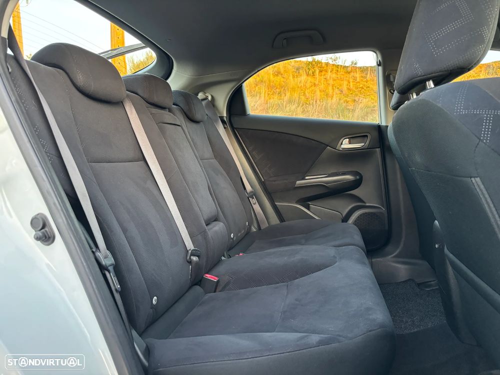 Honda Civic 1.6 i-DTEC Sport - 28