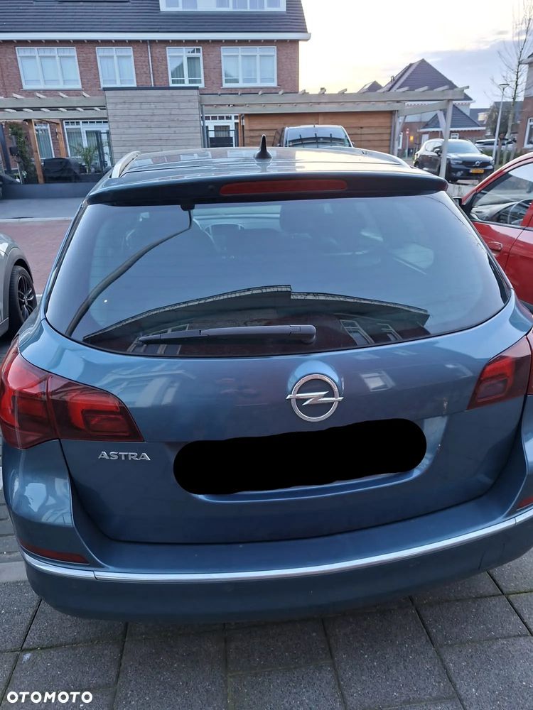 Opel Astra - 4