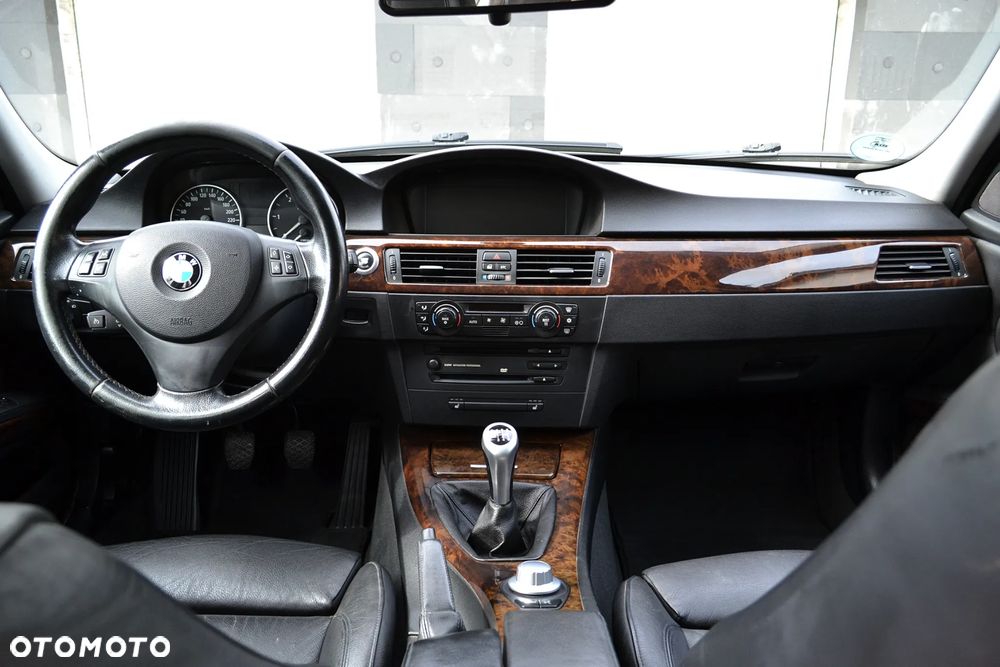 BMW Seria 3 320d DPF - 10