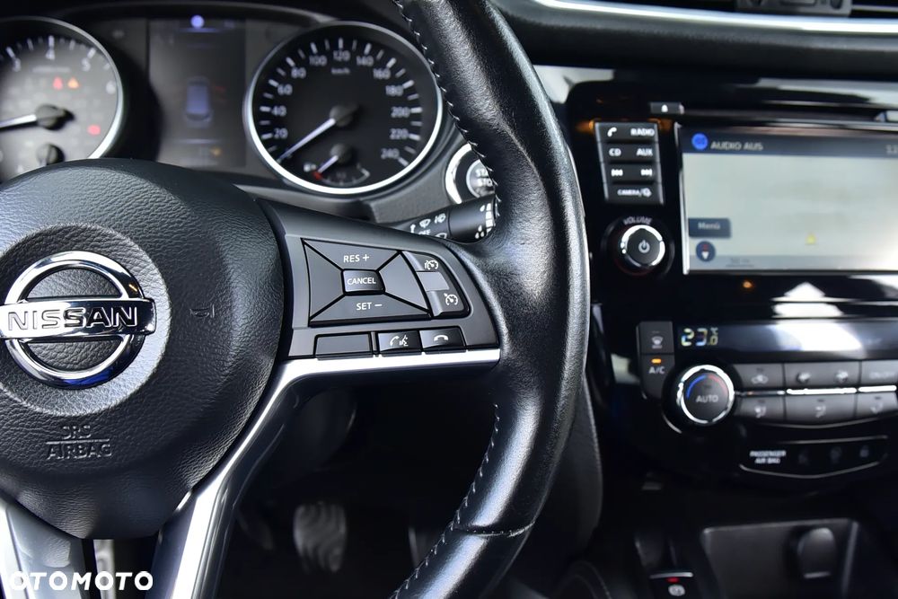 Nissan Qashqai 1.6 DIG-T TEKNA+ - 21