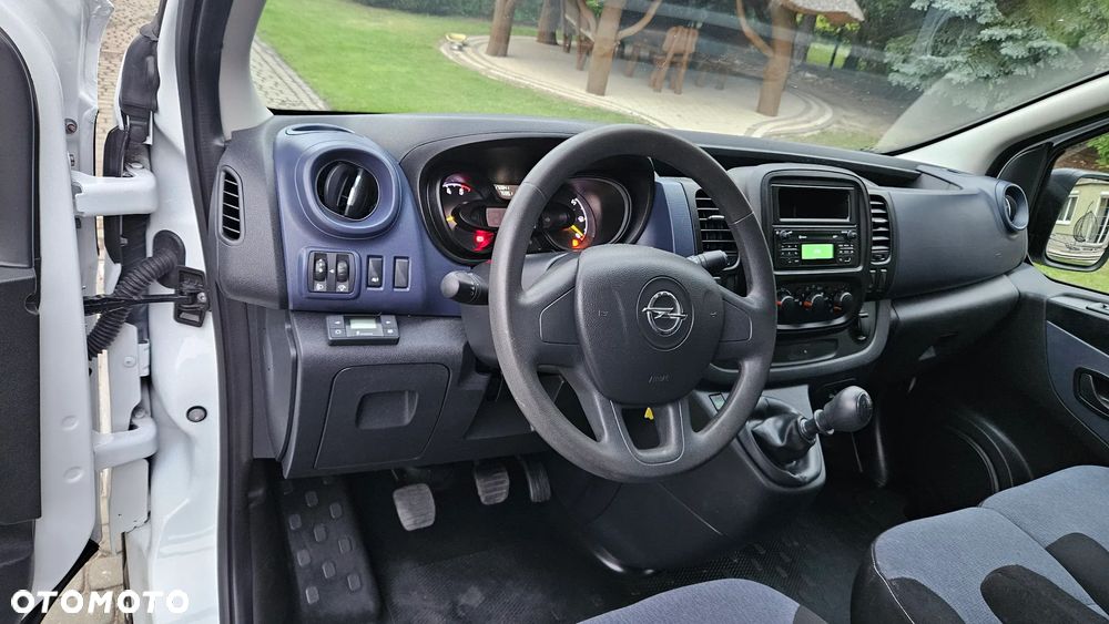 Opel Vivaro 120KM - 13