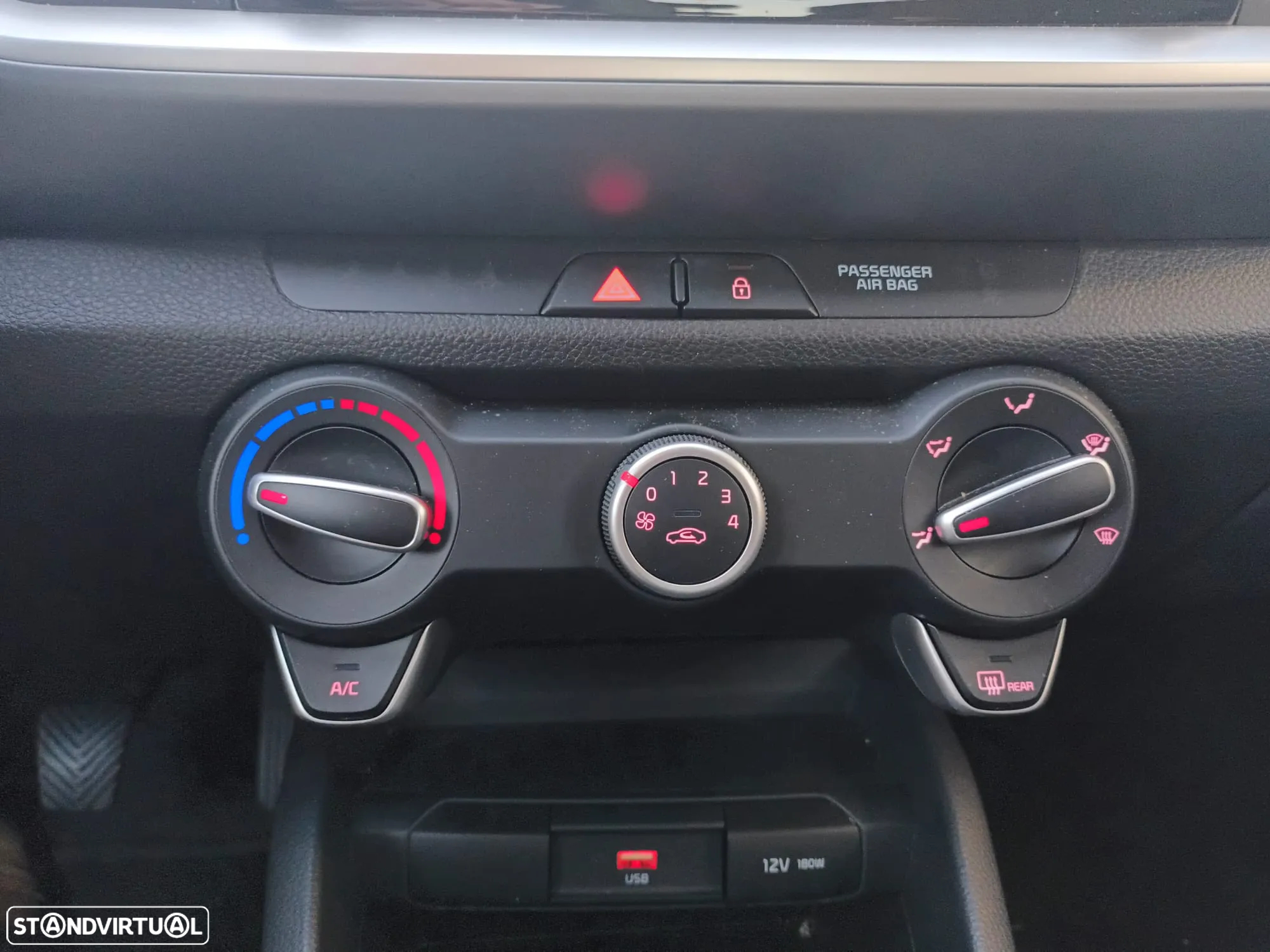 Kia Stonic 1.2 Dynamic - 11