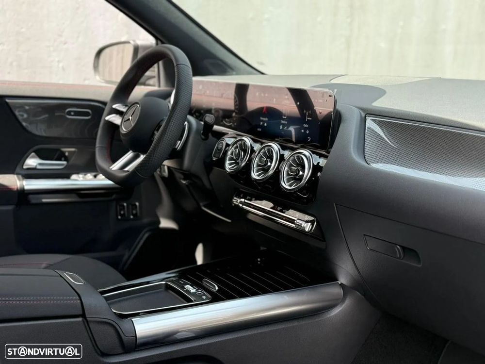 Mercedes-Benz GLA 250 e AMG Line - 17