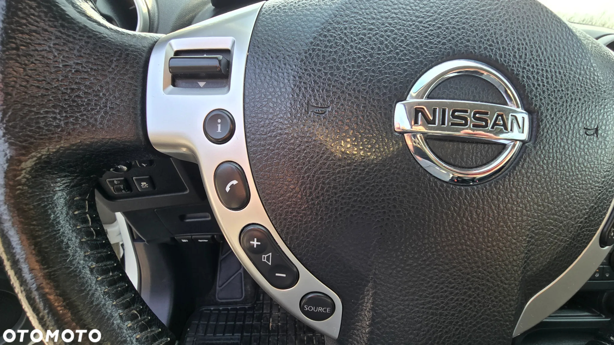 Nissan Qashqai 1.5 dCi Tekna - 33