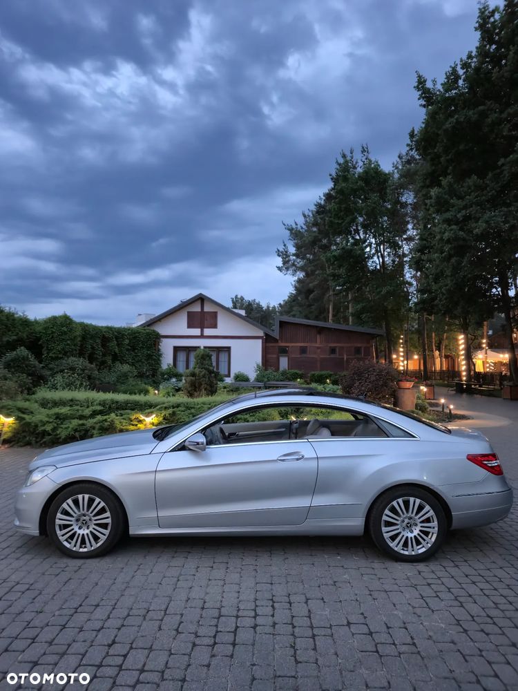 Mercedes-Benz Klasa E 350 CGI BlueEffICIENCY - 21
