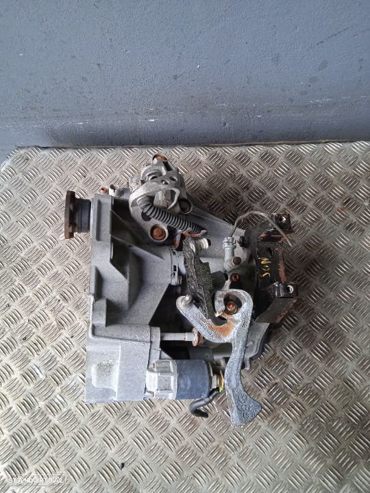 Caixa de velocidades Volkswagen 1.2 12v REF: JGN ( Skoda Fabia, Polo, Seat Ibiza) - 2