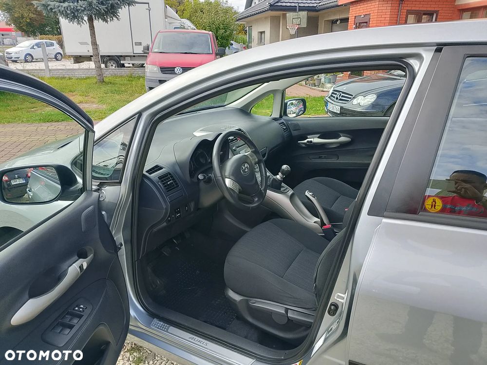 Toyota Auris 1.6 VVT-i Prestige - 16