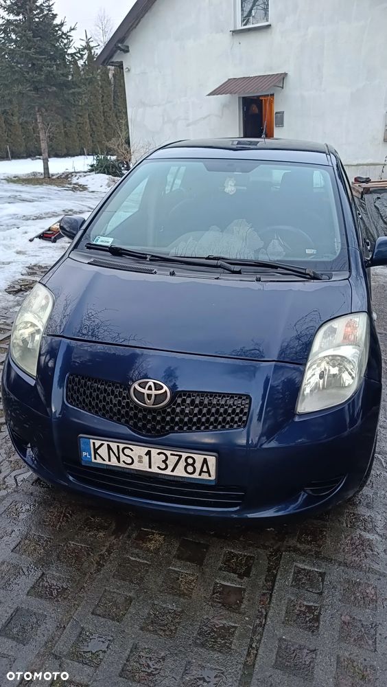 Toyota Yaris 1.0 Luna A/C - 3