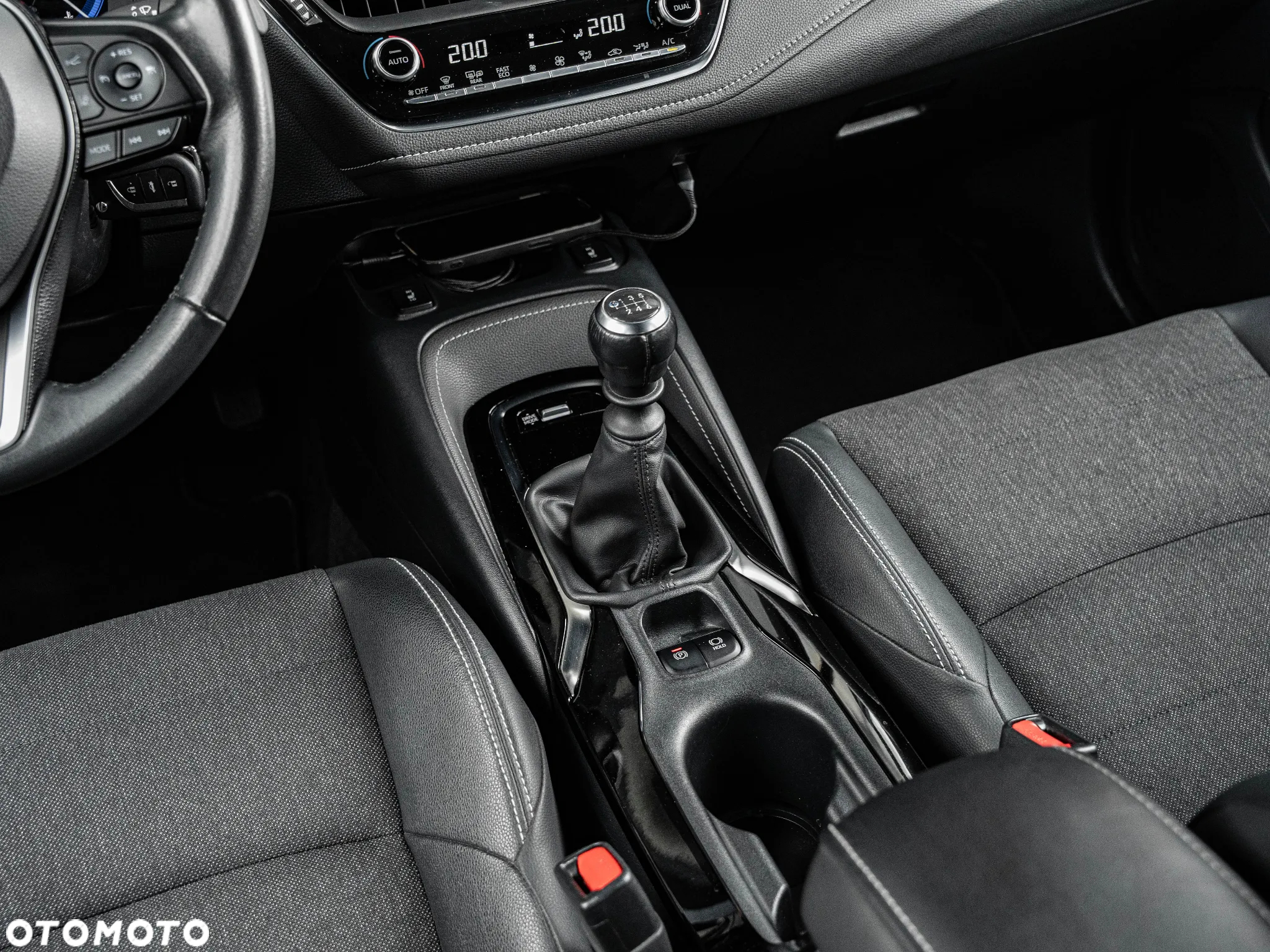 Toyota Corolla 1.2 T Comfort - 22