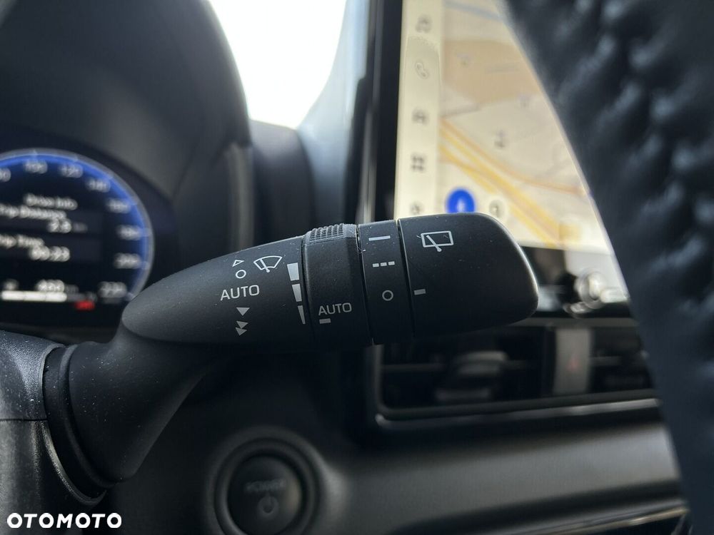 Toyota Yaris Hybrid 1.5 Executive - 27