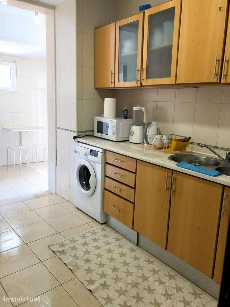 Quarto - localizado em Santa Apolónia Lisbon - Grande imagem: 4/11