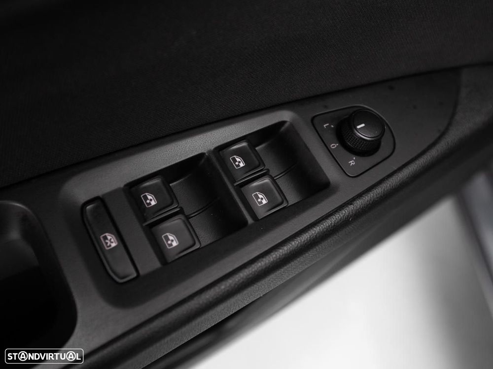 SEAT Leon ST 1.6 TDI Style S/S - 12