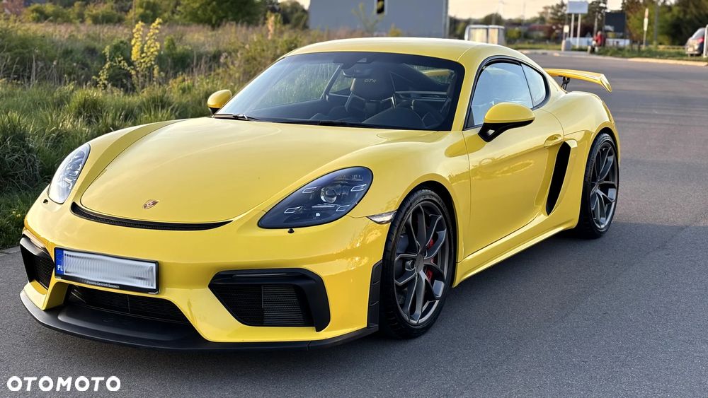 Porsche 718 Cayman GT4 - 1
